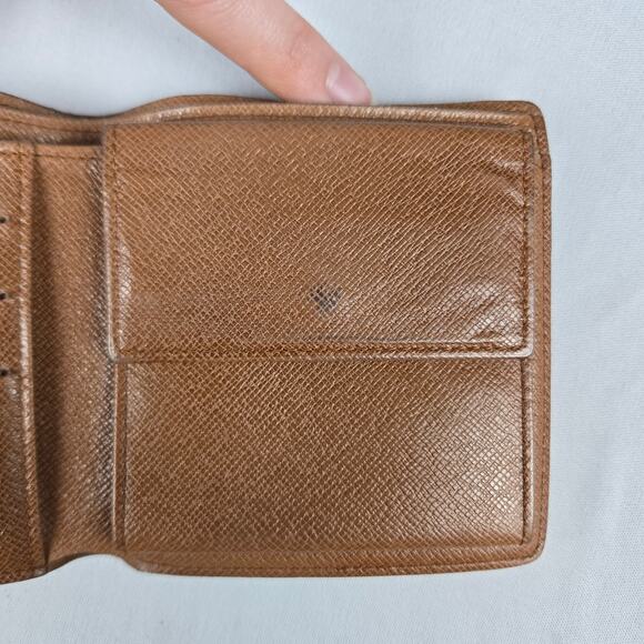 Louis Vuitton Monogram Bifold Wallet w/ Coin Pouch - Picture 11 of 16